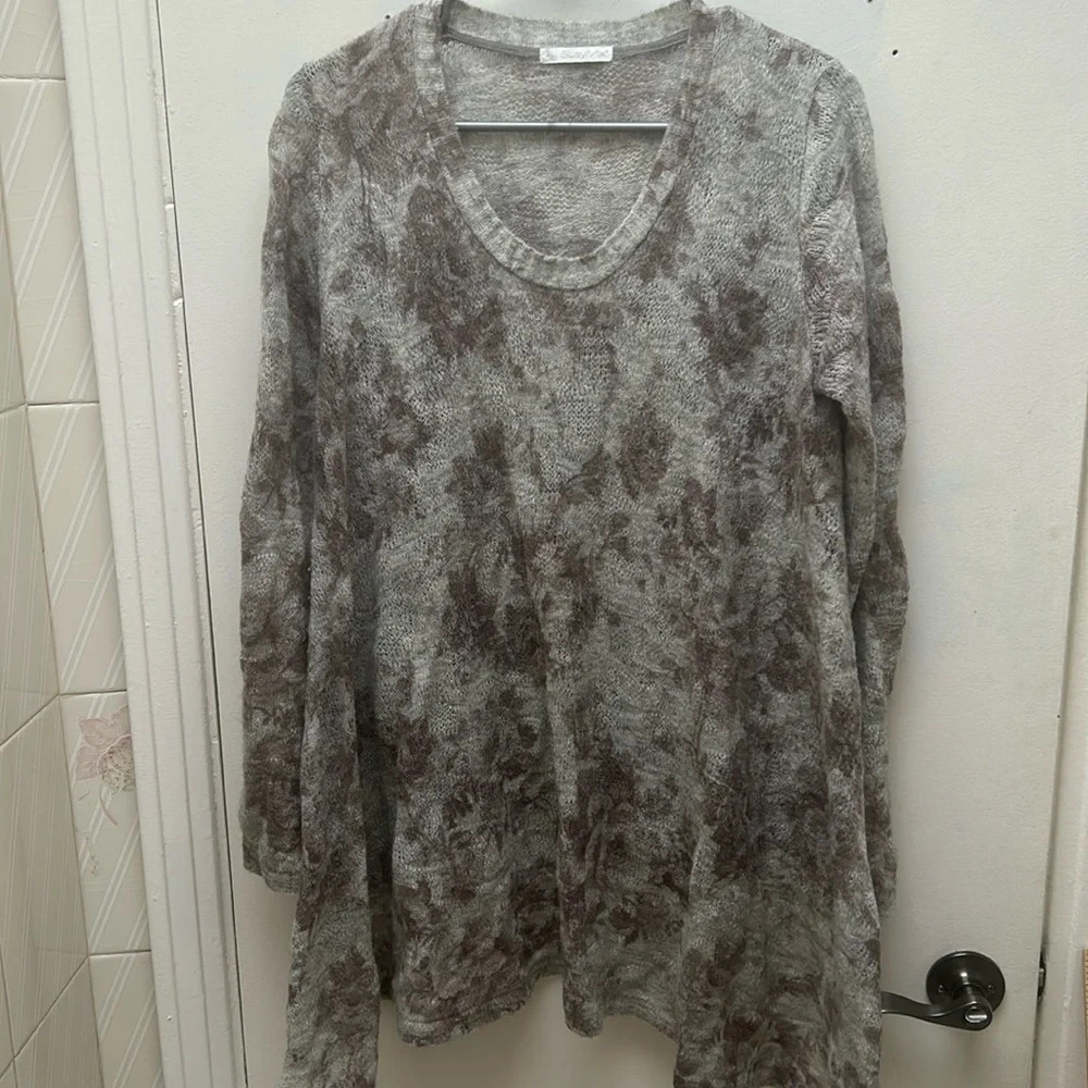 Susy Mx Grey floral sweater tunic, mohair wool blend, asymmetrical, size medium